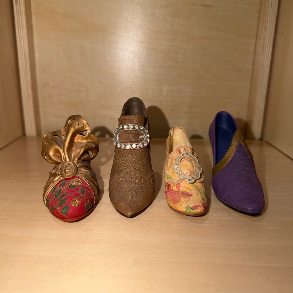 Lot of 4 Raine‎ Just The Right Shoe Mixed Assortment Circa 1998-2004